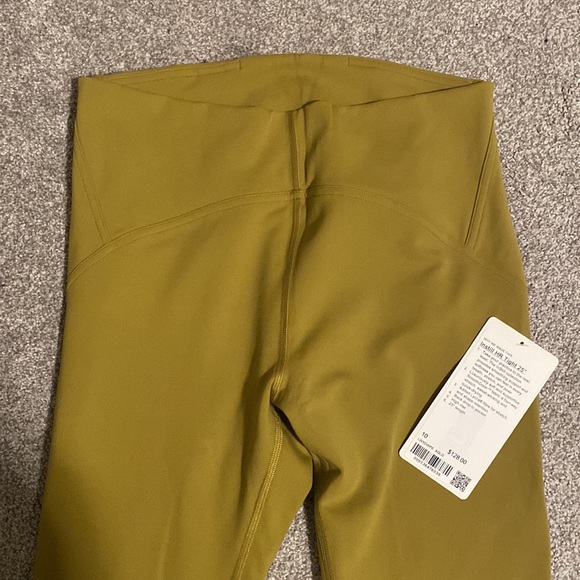 Lululemon new with tags. Instill HR Tight 25” - Size 10 - Picture 2 of 4